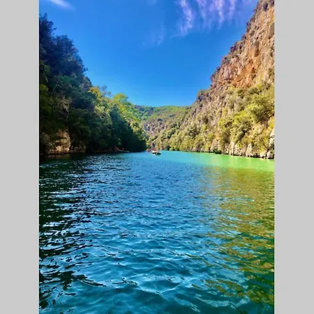 Du Verdon Provence Avec Piscine Et Jardin - Private Villa Regusse
